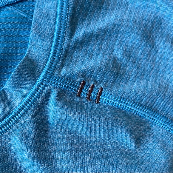 BUNDLE! 2 for 1 Lululemon T-Shirts! - Picture 10 of 11